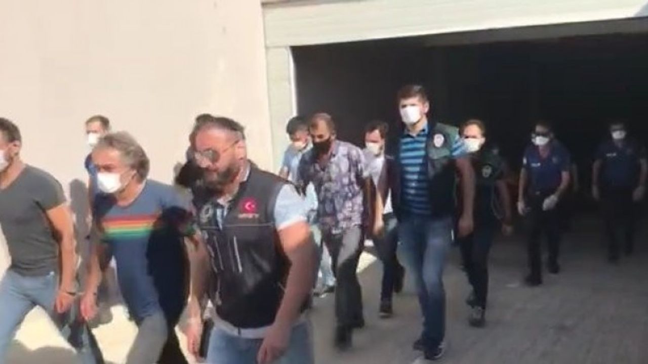 Operasyonlarda 15 kilogram uyuşturucu madde ele geçirildi