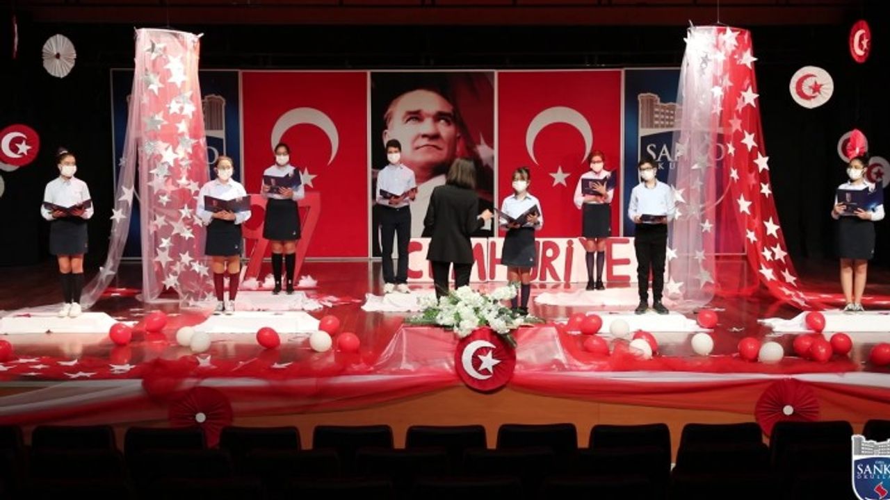 29 Ekim Cumhuriyet Bayramı en büyük bayram SANKO Okulları'nda online törenle kutlandı