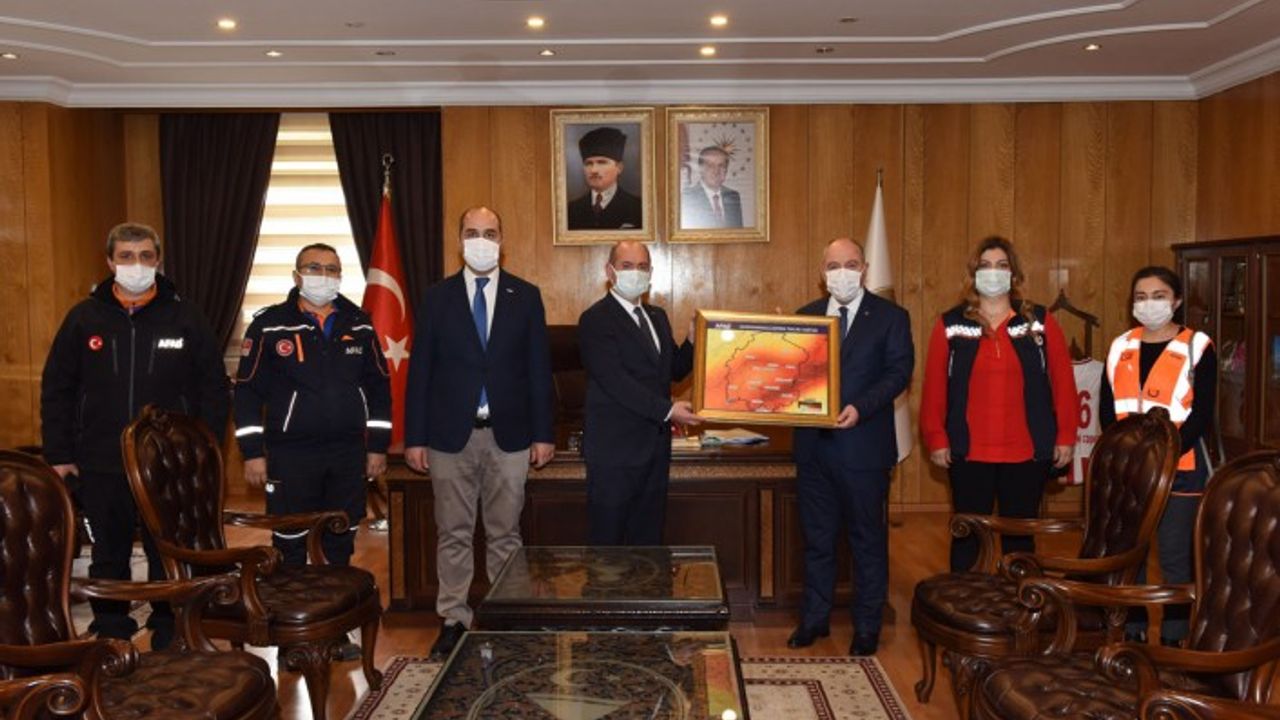 1-7 Mart deprem haftası dolayısıyla valimiz Ömer Faruk COŞKUN'A ziyaret