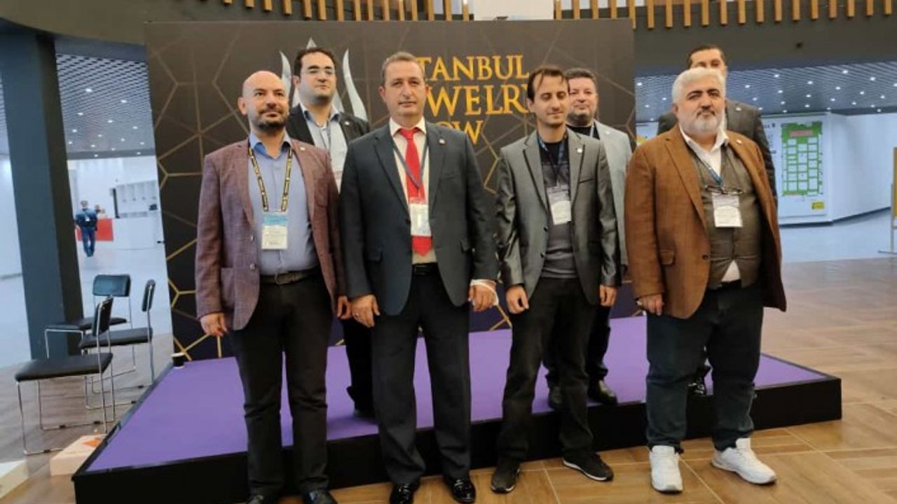 Üniversitemiz, ‘İstanbul Jewelry Show’ İstanbul Mücevher, Saat ve Malzemeleri Fuarına Katıldı