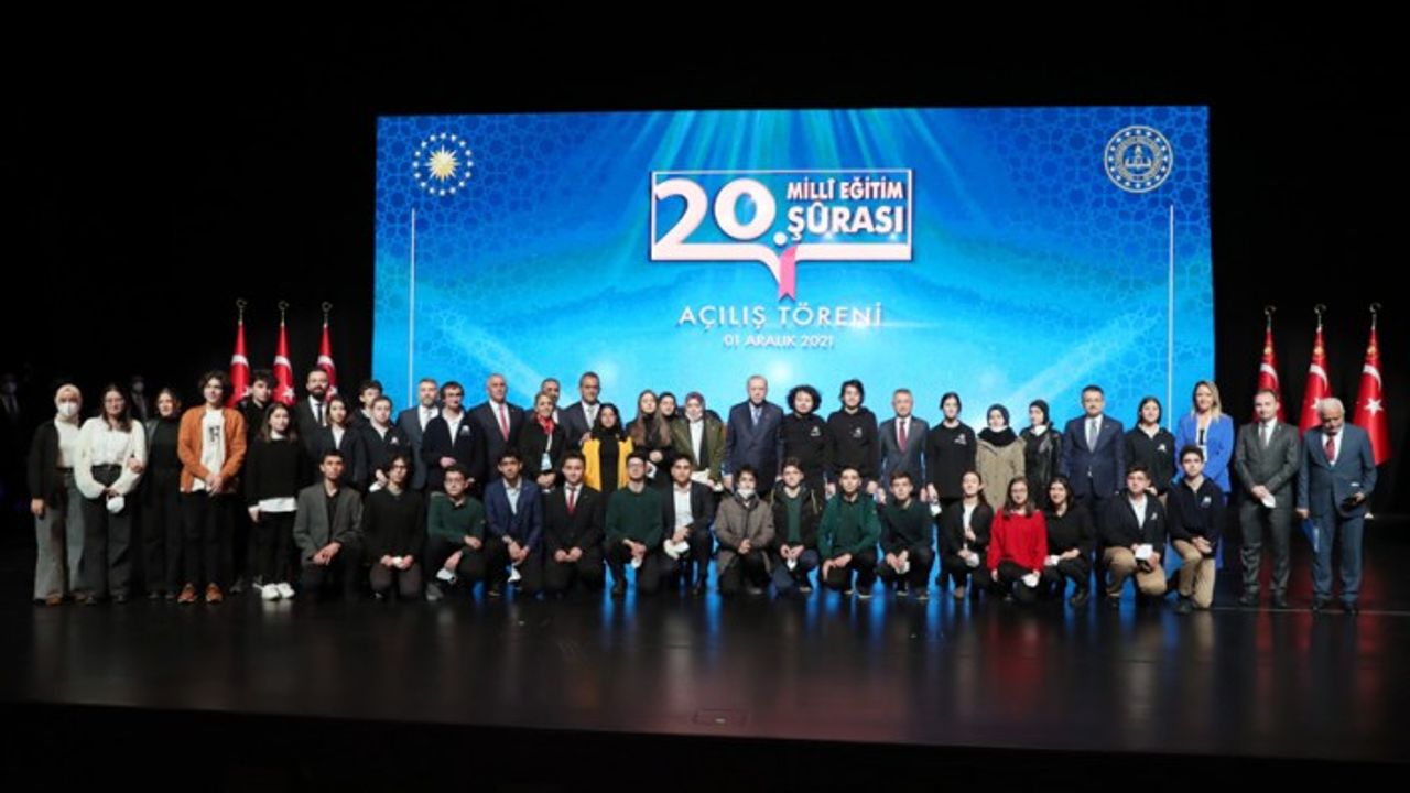 Üniversitemiz Rektörü Prof. Dr. Niyazi Can, 20. Millî Eğitim Şûrası&#39;na Katıldı