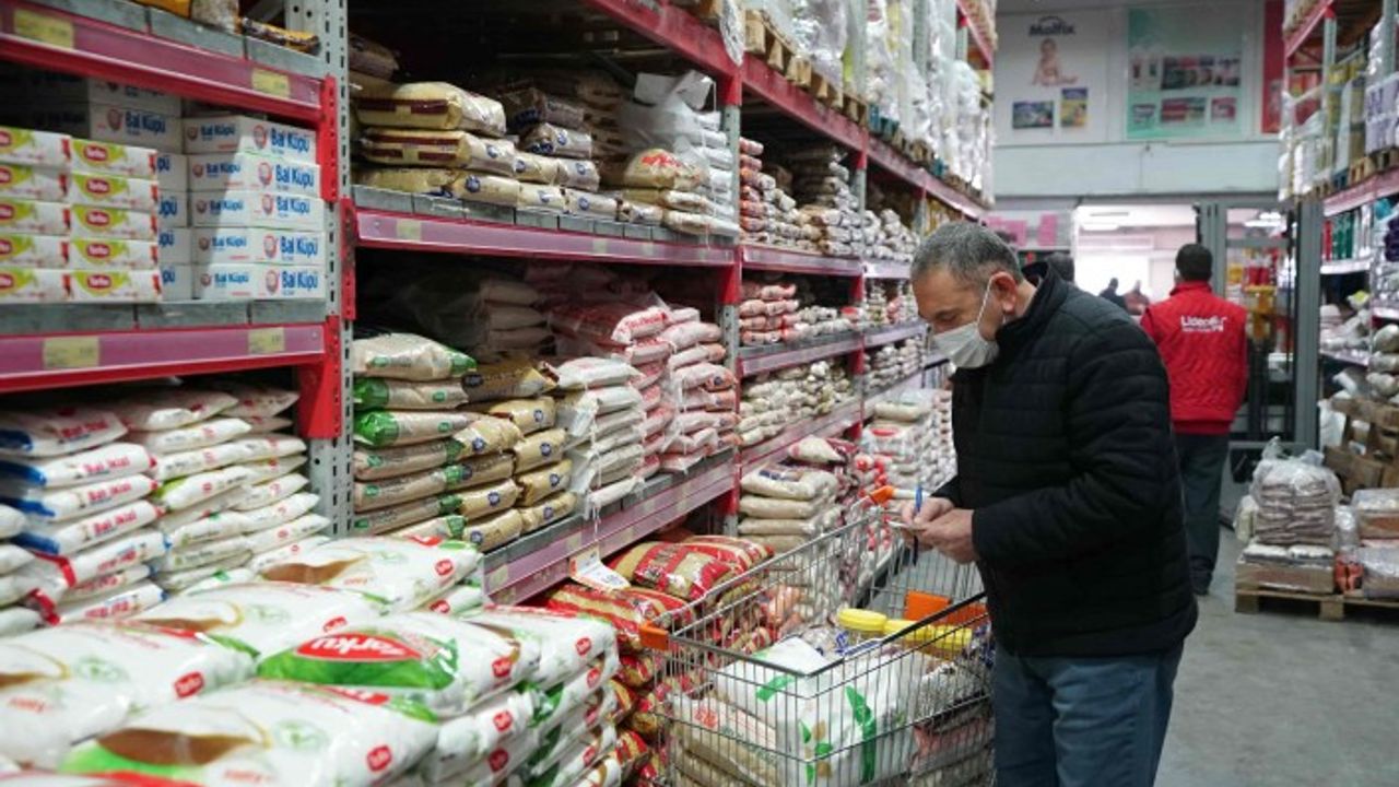 Zabıta Ekiplerinden Ürün Etiketlerine Sıkı Denetim