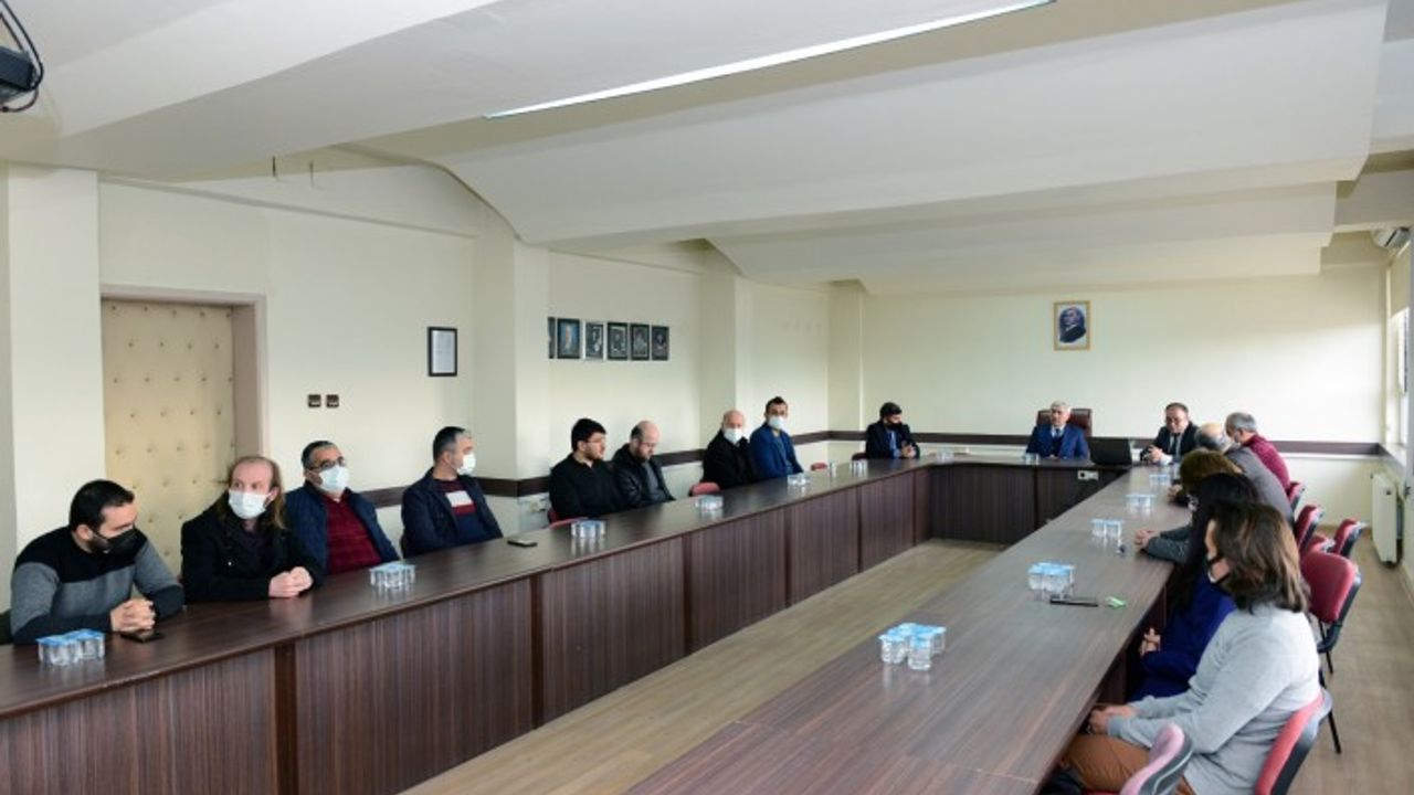Üniversitemiz Rektörü Prof. Dr. Niyazi Can, Kahramanmaraş İstiklal Üniversitesi Elbistan Abdurrahim Karakoç Yerleşkesini Ziyaret Etti