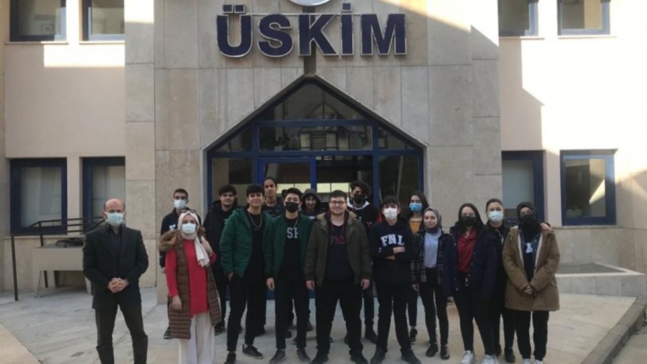 Üniversitemizde Öğrenci Gezileri Devam Ediyor
