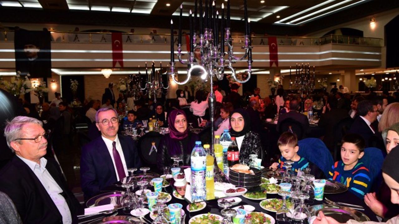 Başkan Güngör Şehit ve Gazi Aileleriyle İftarda Buluştu
