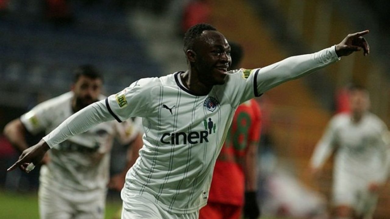 Muleka, Süper Lig'i alt üst etti! Sözleşmede özel madde