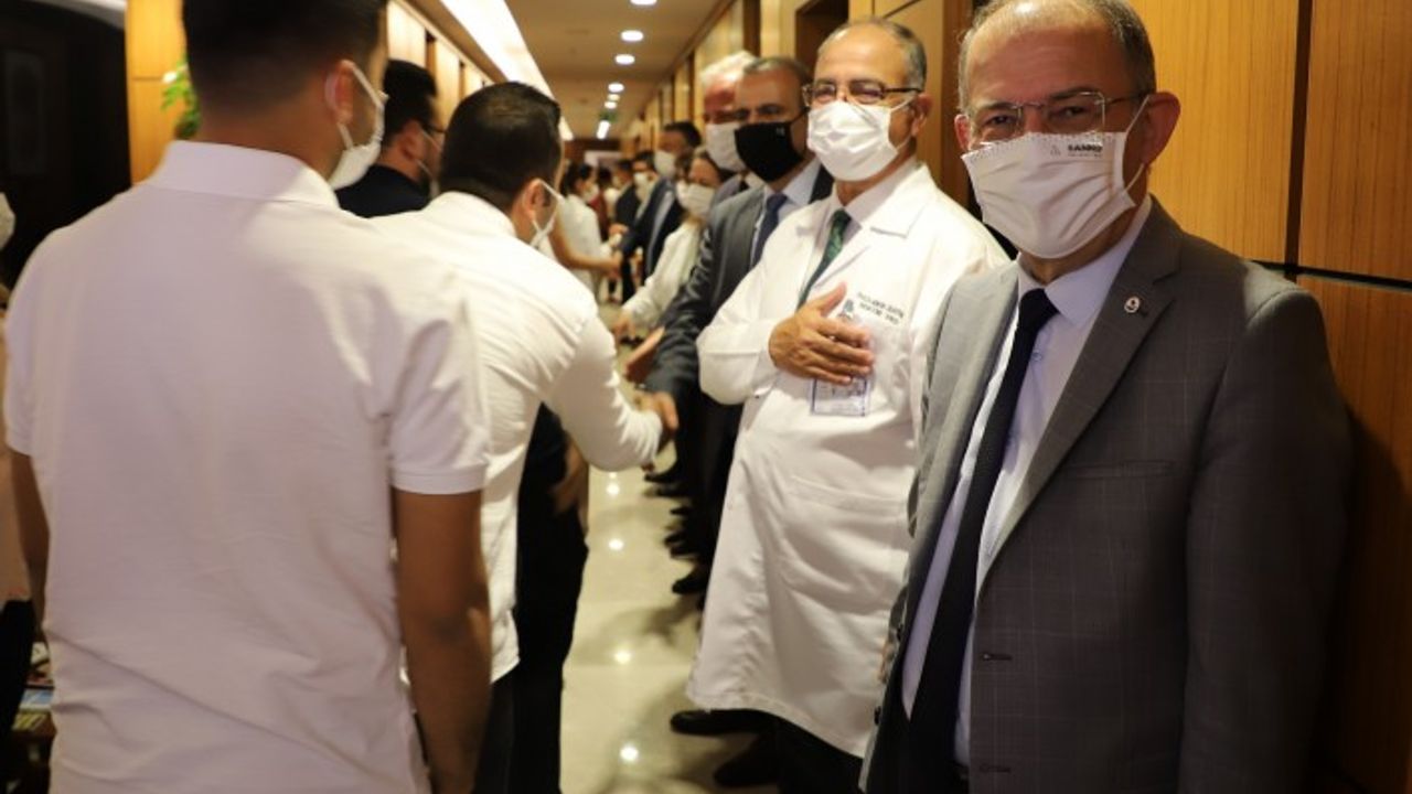 SANKO ÜNİVERSİTESİ’NDE RAMAZAN BAYRAMI KUTLAMASI - REKTÖR PROF. DR. DAĞLI: “HER GEÇEN GÜN BÜYÜYEN VE GELİŞEN EKİBİMİZLE BAYRAMA KAVUŞMANIN COŞKUSUNU YAŞIYORUZ”