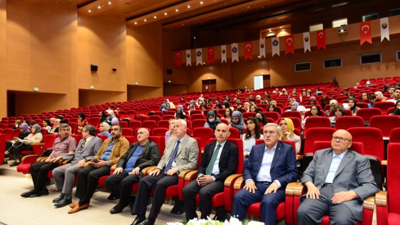 Şair ve Düşünür Sezai Karakoç Üniversitemizde Gerçekleştirilen Sempozyumla Anıldı