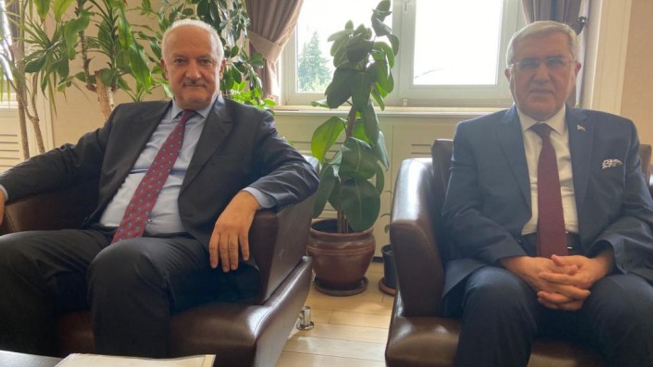 Rektör Prof. Dr. Niyazi Can’ın SGK Ziyaretinde KSÜ Tıp Fakültesi Hastanesi ile İlgili Konular Ele Alındı
