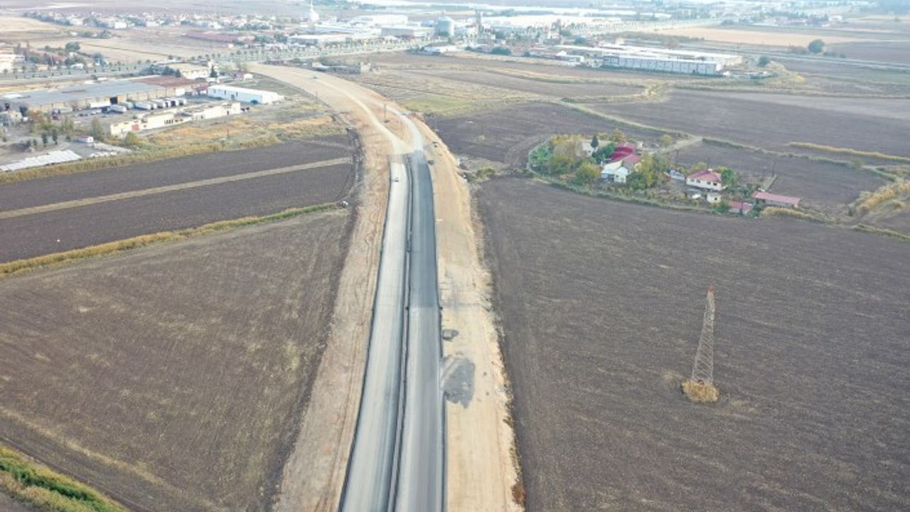 Şehrin Yeni Bağlantı Yolu Tamamlanıyor