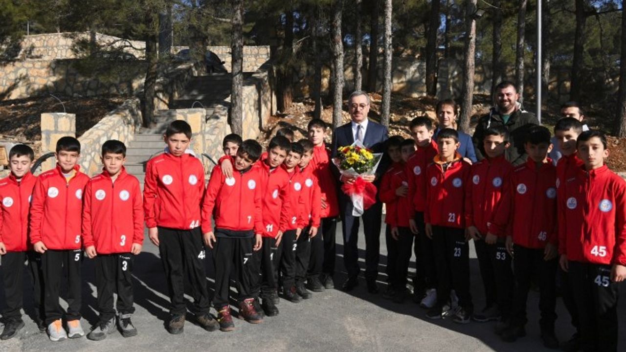 Başkan Güngör: “Sporu da Şiir Gibi Yapacak Nesil”
