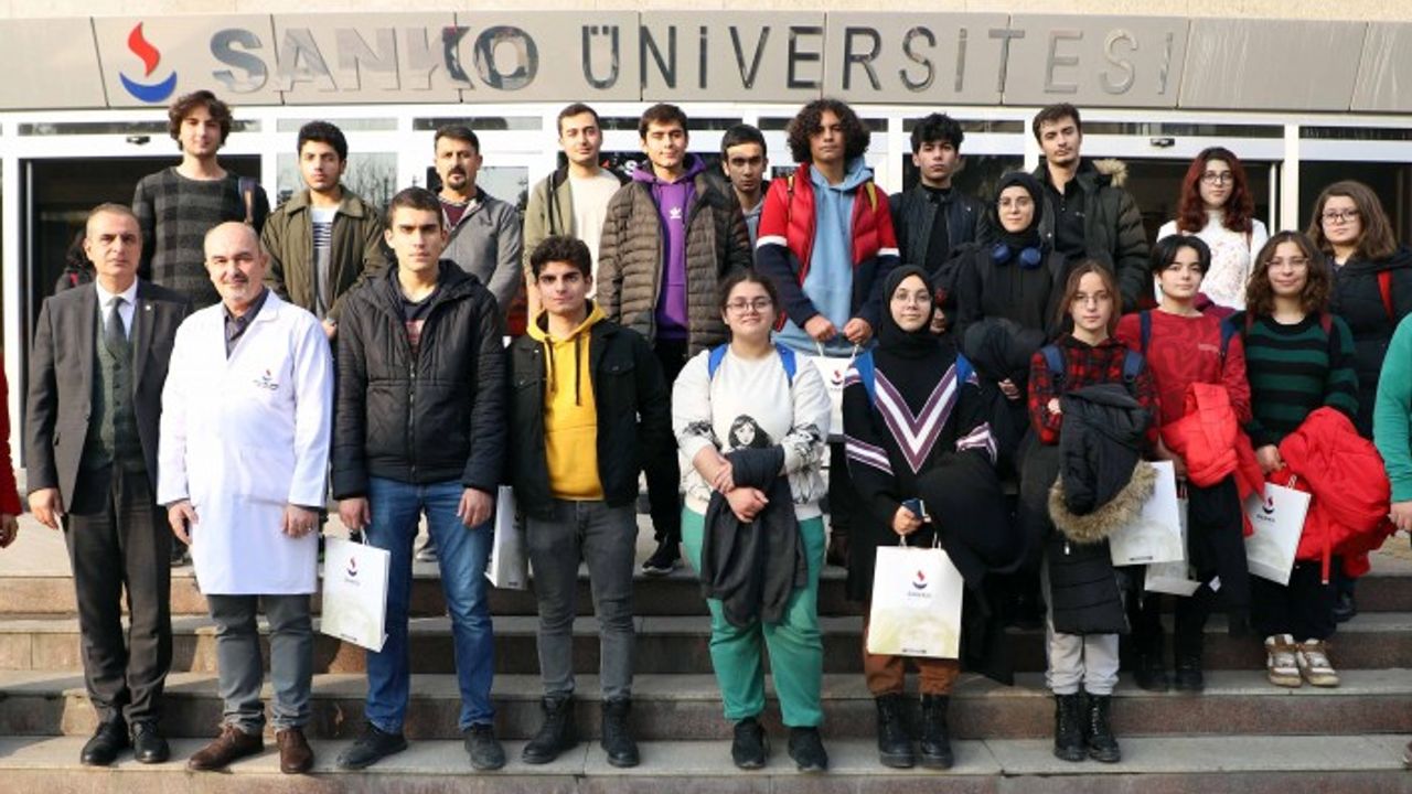 TOBB FEN LİSESİ ÖĞRENCİLERİ SANKO ÜNİVERSİTESİ’Nİ ZİYARET ETTİ