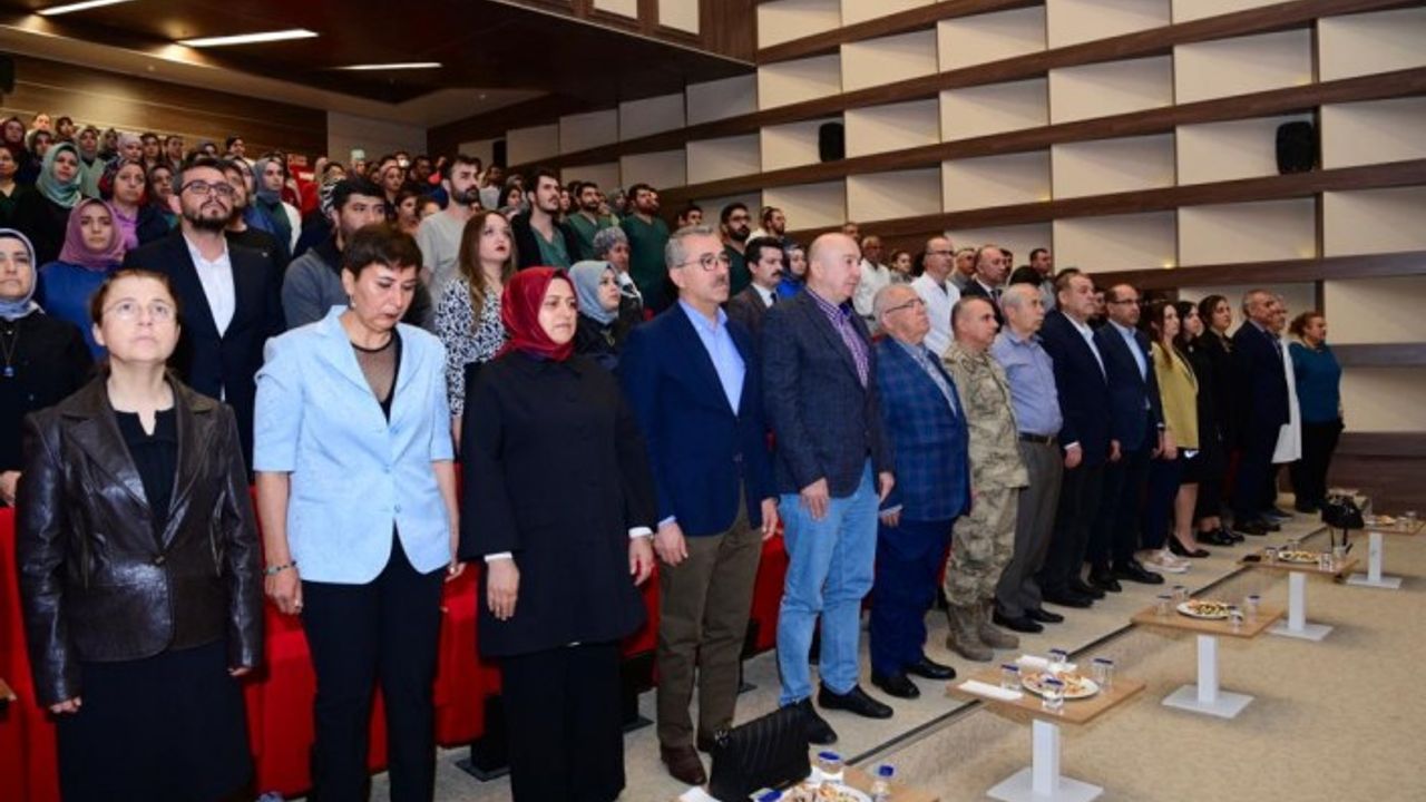Başkan Hayrettin Güngör; “Deprem Sürecinde Sağlık Çalışanlarımız Büyük Fedakârlık Gösterdi”