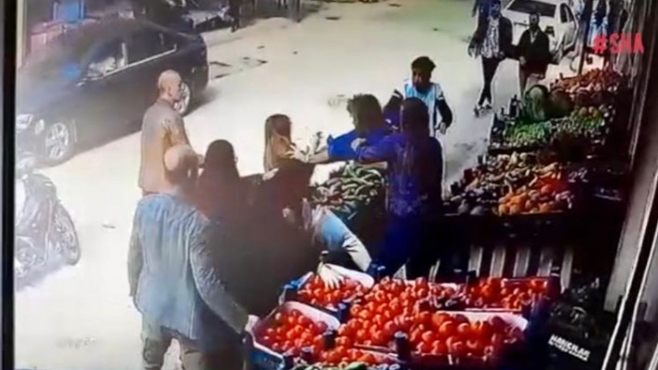 Kahramanmaraş'ta manavda alışveriş eden kadınlara saldırdı
