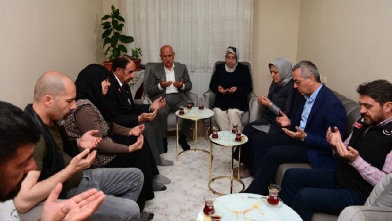 Kirişci ve Güngör’den Şehit Ailesi ve Kıbrıs Gazisine Ziyaret