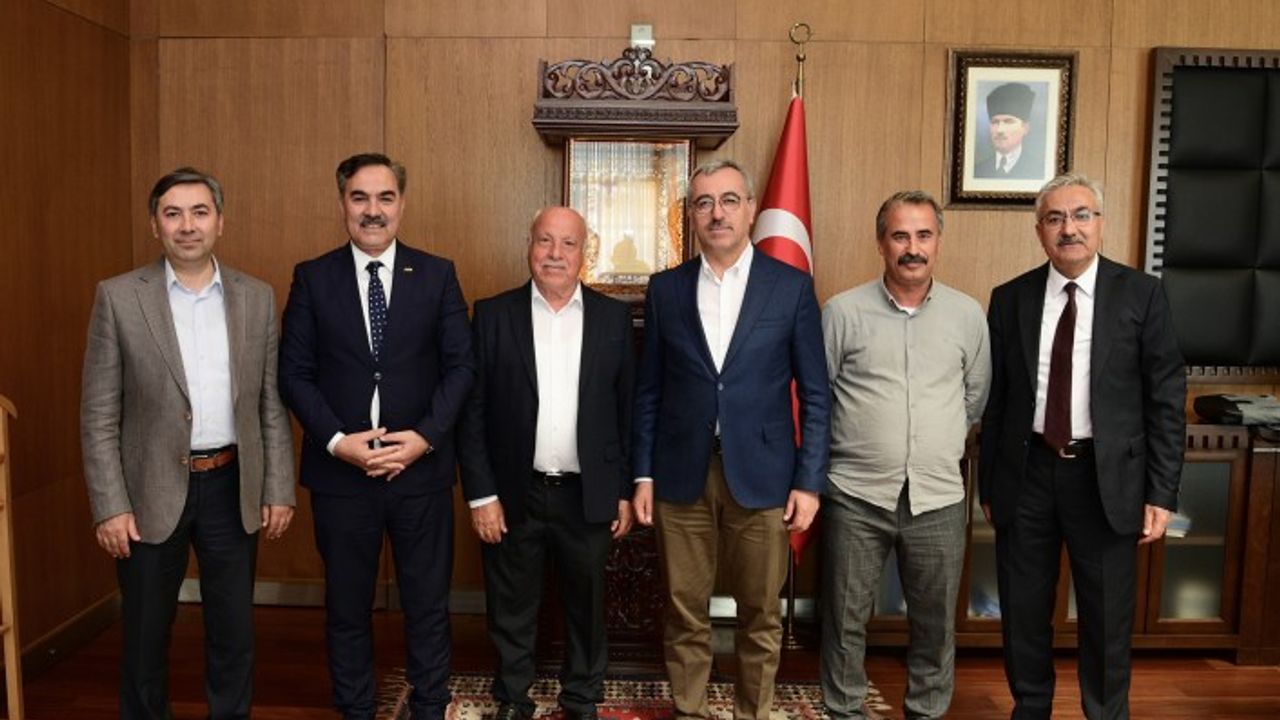 Başkan Güngör, Kadirli ve Ahlat Belediye Başkanı ile biraraya geldi