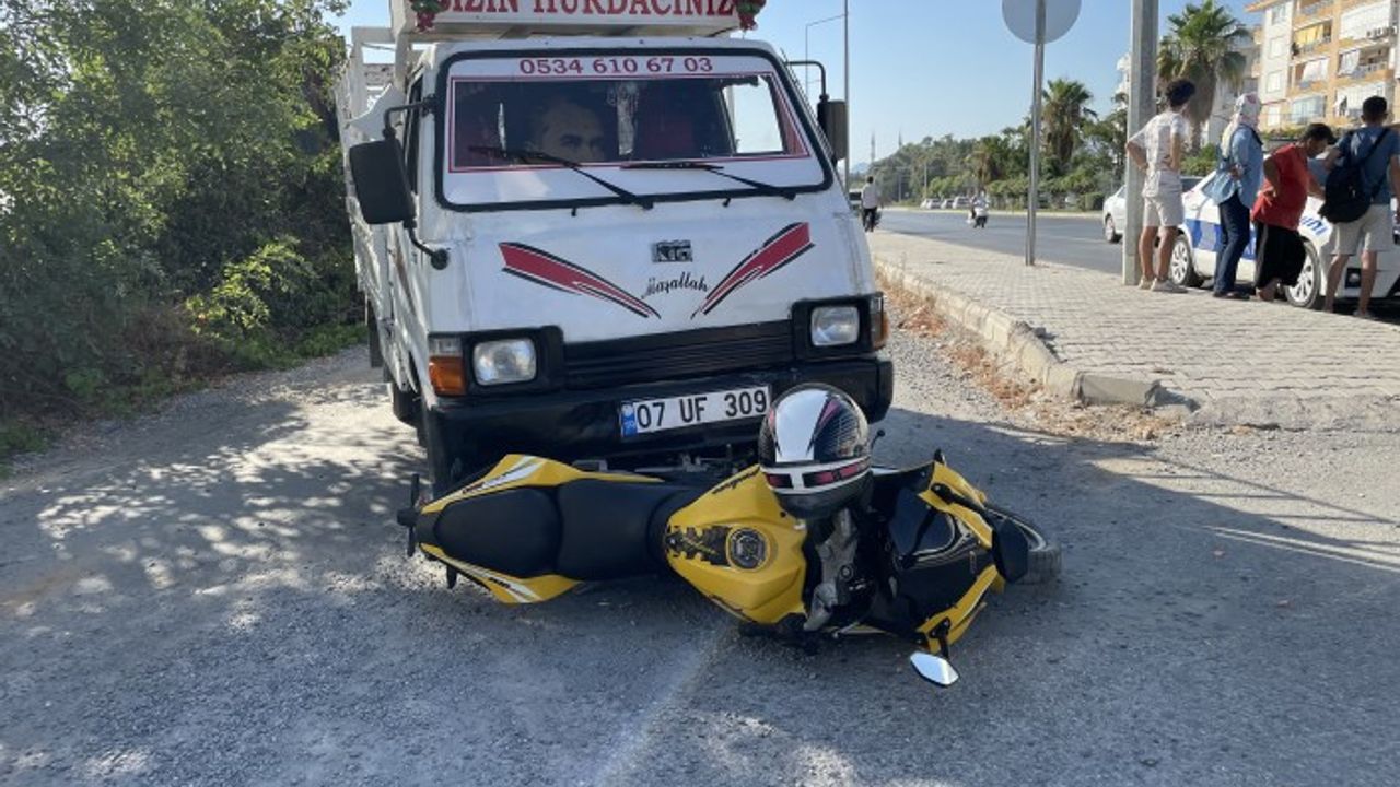 Kamyonetle motosikletin çarpışması sonucu 1 kişi yaralandı!