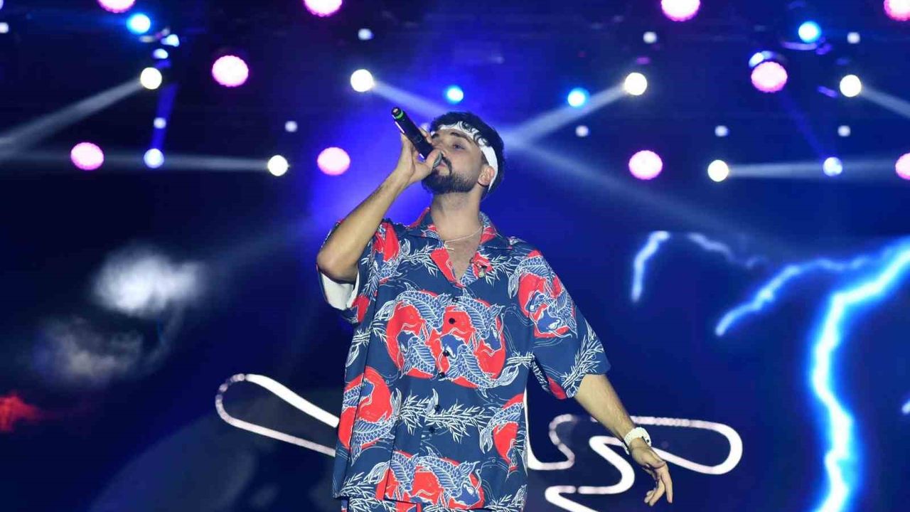 Aydın 7 Eylül Kurtuluş Günü: Ünlü Şarkıcı Sefo Konseri ve Alaşehir Üzüm Festivali Lezzet Yarışması