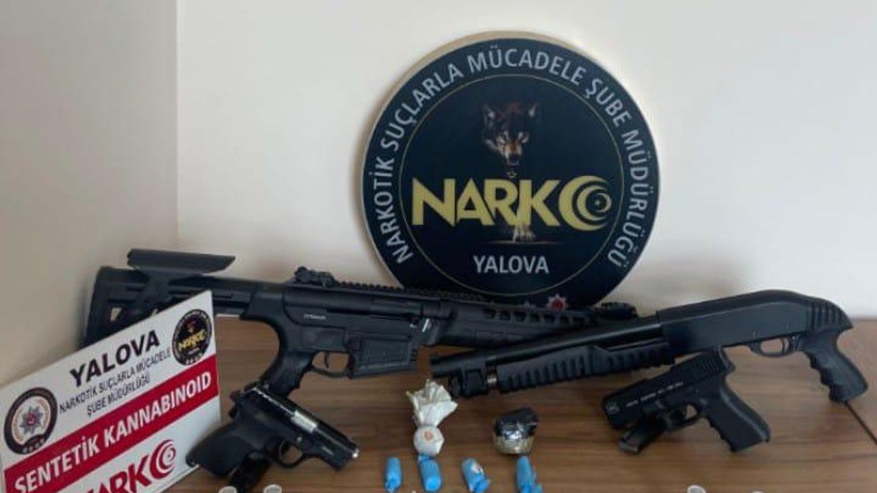 Yalova'da Narkotik Operasyonu: Uyuşturucu ve Silahlar Ele Geçirildi, 10 Gözaltı.