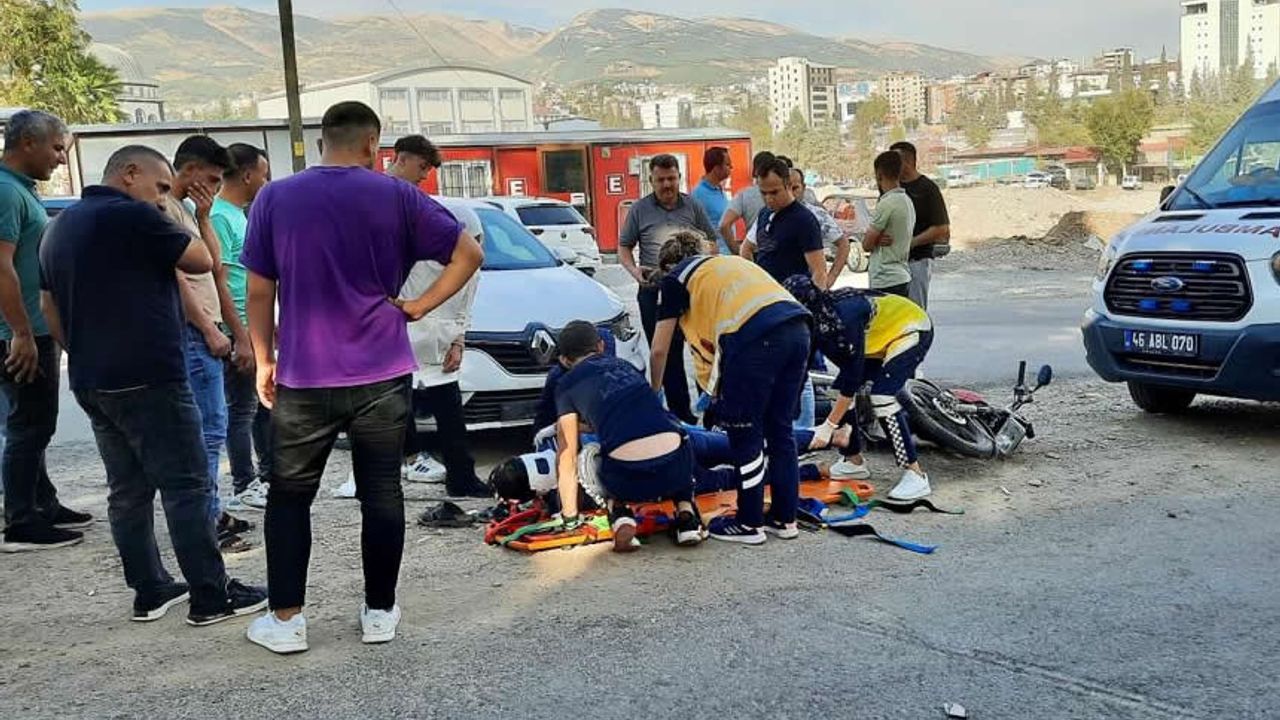 Kahramanmaraş'ta otomobil-motosiklet çarpışması: Sürücü yaralandı