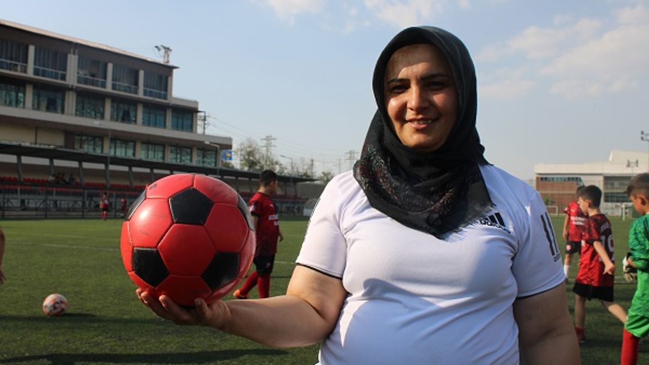 Kahramanmaraş'ın futbolundaki devrim: Döngele Bozdağspor, kadınların sesi oluyor!
