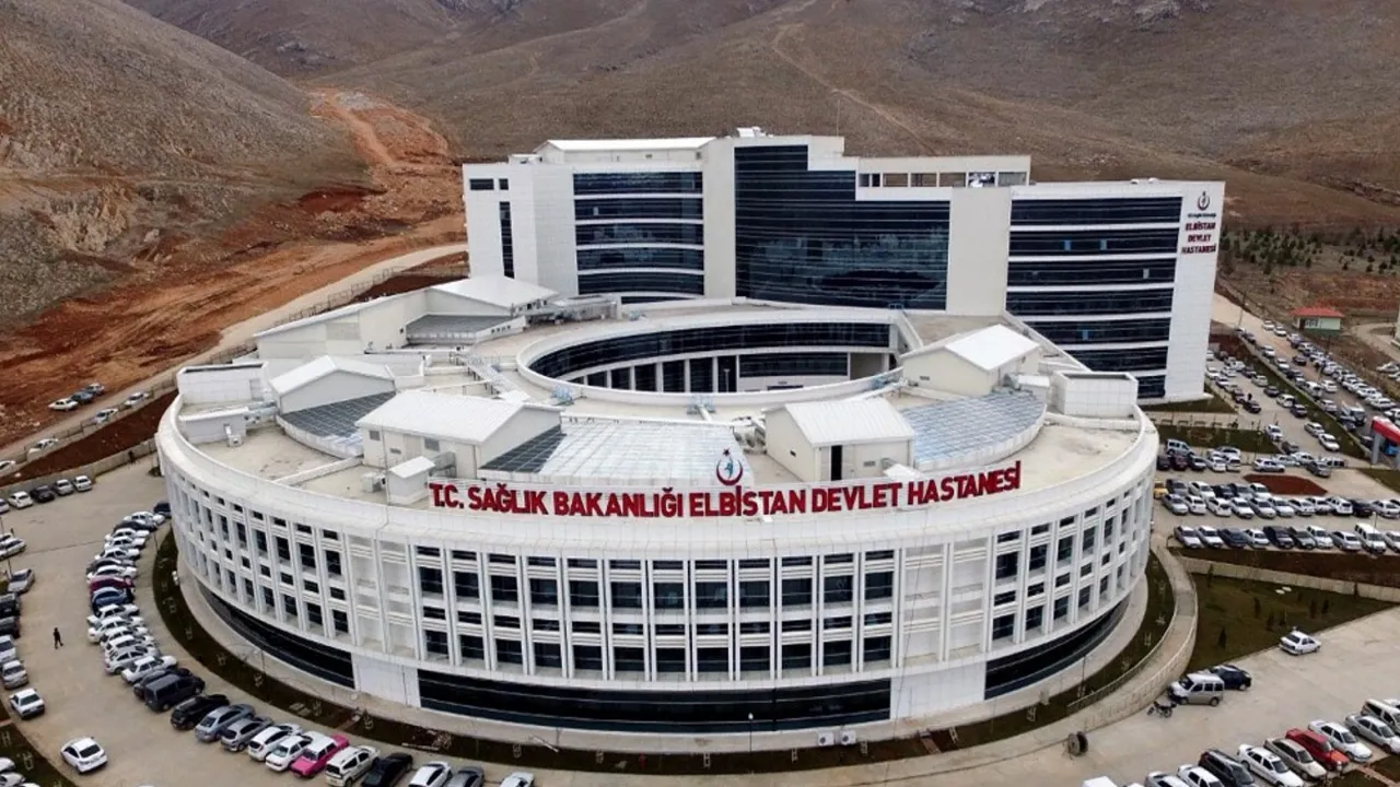 Elbistan Devlet Hastanesi'nde Tarihi An: İlk Açık Kalp Ameliyatı Gerçekleştirildi!