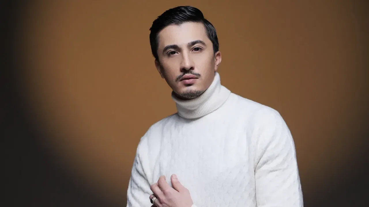 Genç Türk pop sanatçısı Emir Buğra, "Ukde" ile müzik dünyasına giriş yaptı