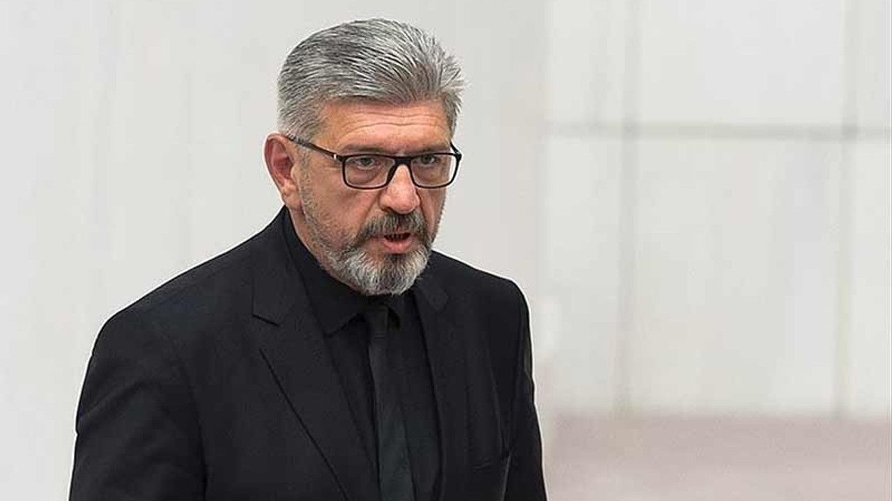 Cihangir İslam kimdir? Siyasetten akademiye uzanan yaşamı