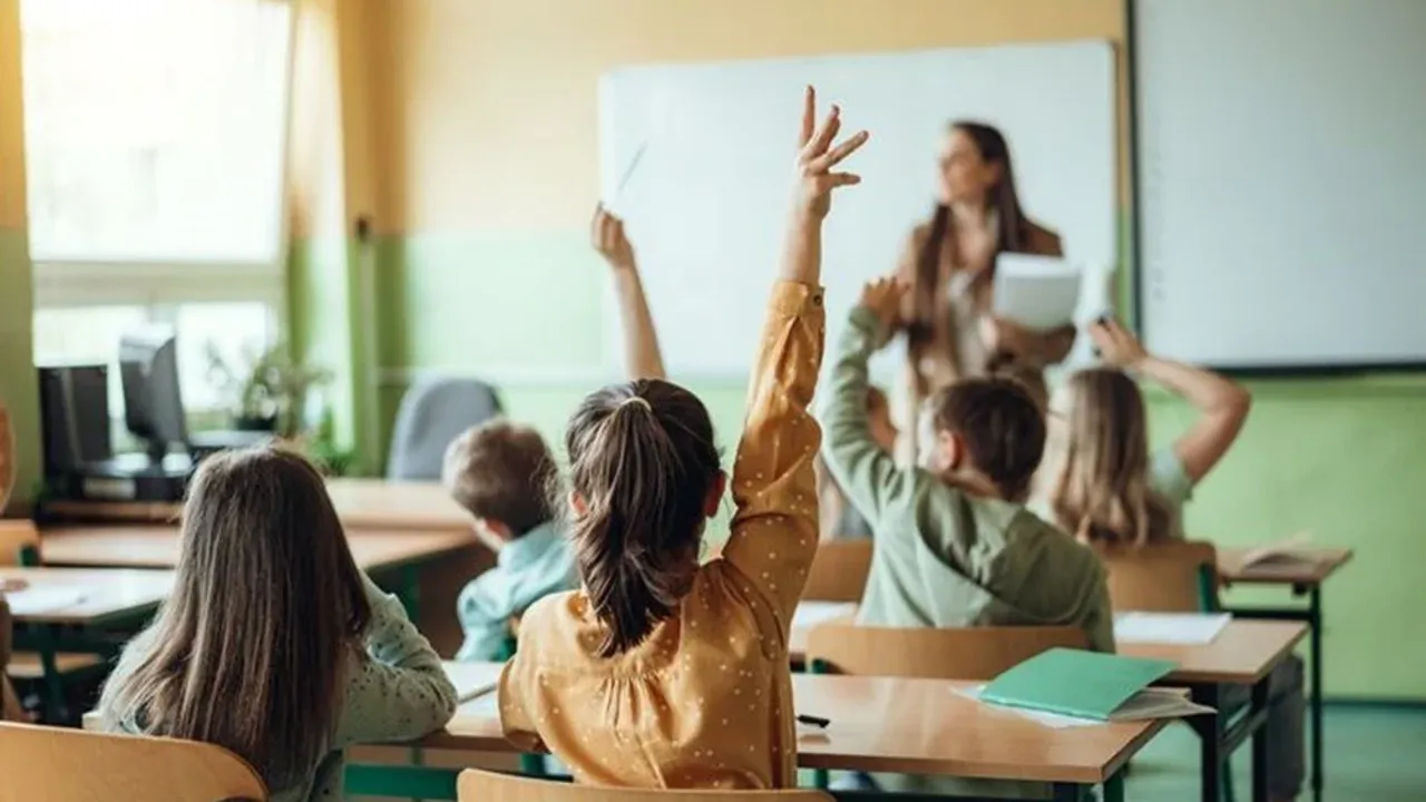 28 Ekim’de üniversiteler tatil mi? Salı günü yarım gün mü?