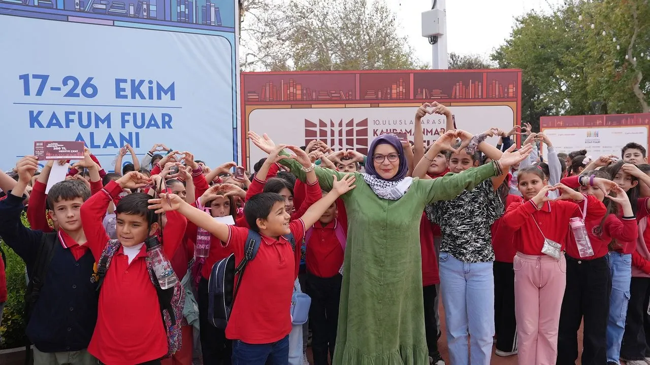 Kitap Fuarında Kahramanmaraşlı Miniklerle Masal Zamanı