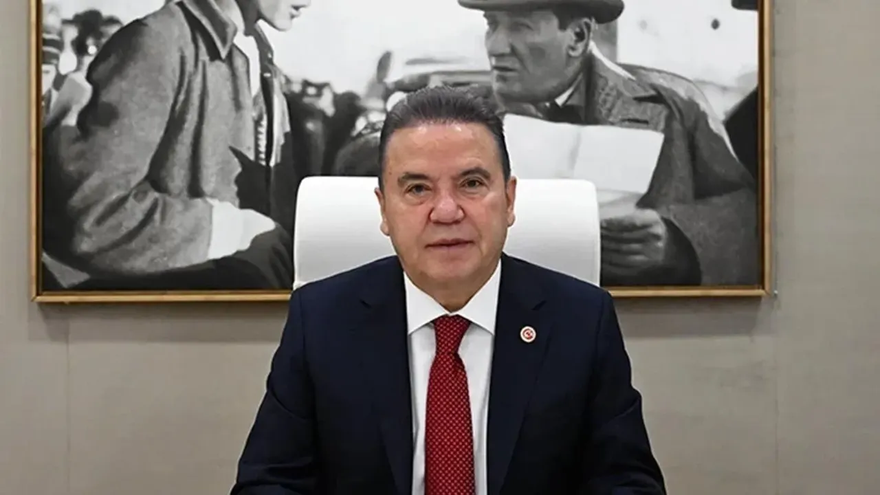 Melek Kurukama kimdir ve aslen nereli? Muhittin Böcek'in sevgilisi merak edildi