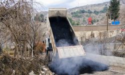 DULKADİROĞLU’NDAN PEYNİRDERE’DE ASFALT ÇALIŞMASI
