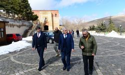 Üniversitemiz Rektörü Prof. Dr. Niyazi Can, Afşin’de Bulunan Ashab-ı Kehf Külliyesini Ziyaret Etti