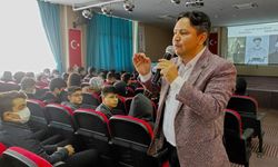 Yazar Işık: “Geçmişini Bilmeyen Geleceğini İnşa Edemez”