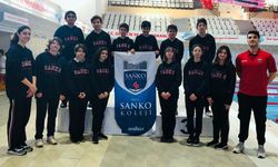 SANKO OKULLARININ KIZ VE ERKEK YÜZME TAKIMI BÖLGE İKİNCİSİ OLDU
