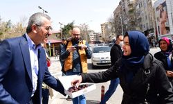 Başkan Güngör Trabzon Caddesi’nde Esnafla Buluştu