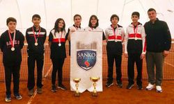 SANKO OKULLARI ÖĞRENCİLERİNİN TENİS BAŞARISI