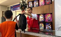 Ders Zili Çalan Miniklere Büyükşehir’den Kırtasiye Desteği