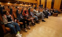 Minikler ‘Fıstık İle Celil’le Hem Eğlendi Hem Öğrendi