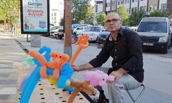 Kahramanmaraş'ta balon sanatıyla çocukların yüzünü güldüren Mehmet Ufak