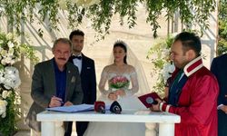Denizli Gazeteciler Cemiyeti Başkanı Ümit Varol'un Kızı Kübranur Varol, Umut Baran Yaşa İle Evlendi