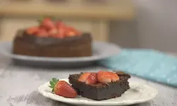 Glutensiz lezzet harikası: Unsuz Çikolatalı Kek deneyin, bağımlısı olun!