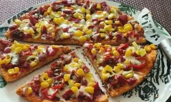 15 Dakikada Pizza Harikası: Evde Dominos Kalitesinde Tava Pizzası!