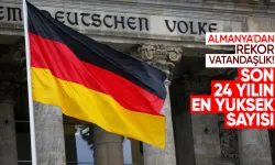 Almanya'da Vatandaşlık Rekoru Kırıldı: Son 24 Yılın Zirvesi!