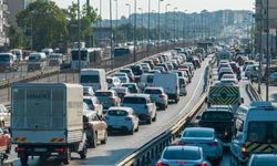 İstanbul'da E-5'te Trafik Felci: Çalışmalar Yolları Kapattı!