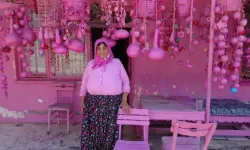 Bu evin her köşesi pembe: Sakine Akgül'ün evine yoğun ilgi... Vasiyeti de çok ilginç!