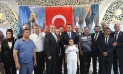 Yerli ve Milli Parti’nin Türkiye’yi Sarsan Yükselişi: Teoman Mutlu Kahramanmaraş’ta Coşku Dolu Bir Toplantı Yaptı