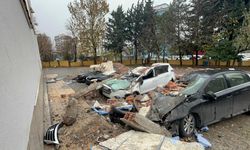 Kahramanmaraş'ta lisenin çatı duvarı devrildi! 3 yaralı