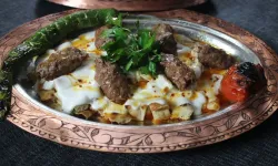 Damak Tadınıza Bir Patlama: Kahramanmaraş Ekşili Kebap Tarifi