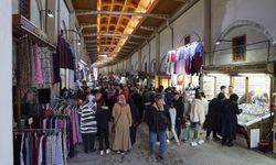 Kahramanmaraş’ın Tarihi Kapalı Çarşısı bayram hazırlığında canlanıyor